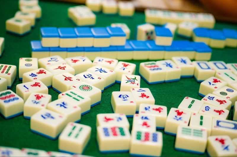 Play Mahjong Exchange