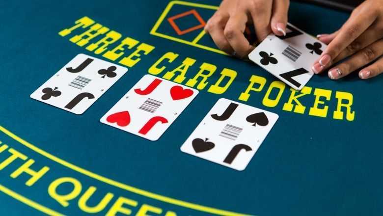 Play Tri Card Poker