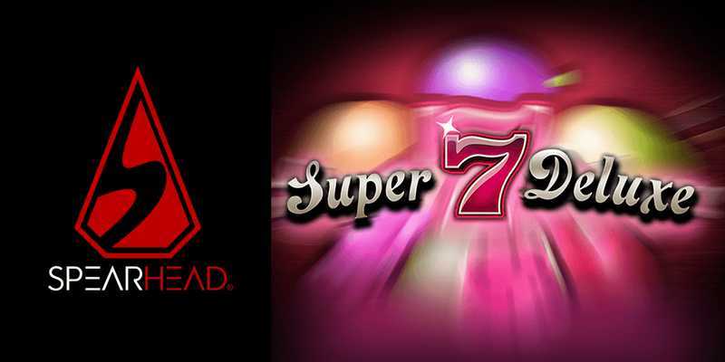 Play Super 7 Deluxe